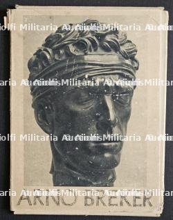 LOT ARNO BREKER(1900-1991). PORTFOLIO DE REPRODUCTIONS D’ŒUVRES DU SCULPTEUR, CARTES, REPRODUCTIONS DE DESSINS NUMÉROTÉES OU SIGNÉES ET FAIRE-PART DE DÉCÈS — photo 3
