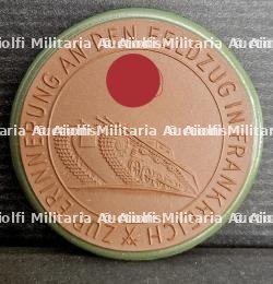 MÉDAILLE EN PORCELAINE DE MEISSEN EN SOUVENIR DE LA CAMPAGNE DE FRANCE. — photo 2