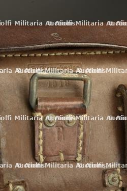 Deux sacoches d'infirmier allemand. Two German medic pouches. — photo 7
