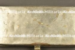Insigne d'infirmier allemand et boîte d'ustensiles médicaux. German medic badge and medical instrument case. — miniature 4