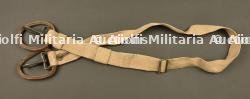 Sangle de mitrailleur MG08 ersatz en ortie. Ersatz MG08 machine gunner’s sling made of nettle fiber.