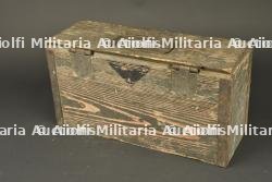 Deux chargeurs tambour de MG08-15 dans leur caisse. Two MG08-15 drum magazines in their transport case. — miniature 8