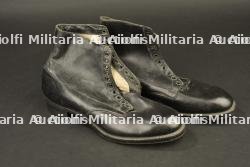 Paire de brodequins SOC