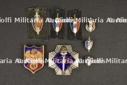 Ensemble d'insignes Vichy — photo 1