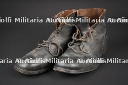 Brodequins canadien. Canadian ankle boots.