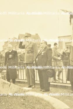 Ensemble de documents signés De Gaulle — photo 8