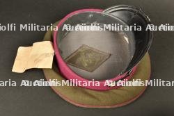 Lot comprenant 3 casquettes infanterie — miniature 2