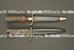 Poignard baïonnette Koeller et couteau de chasse. Koeller bayonet dagger and hunting knife