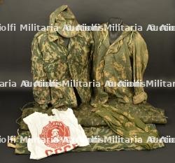 Lots comprenant plusieurs uniformes