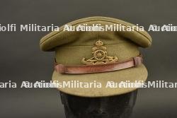 Casquette d'officier d'artillerie.