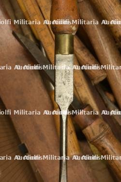 Fort lot d'outillage anglais BEF 40 — miniature 5