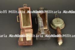 Etuis d'écouteurs et écouteur téléphonique allemands. German telephone receiver cases and telephone receiver — miniature 2