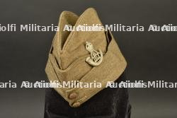 Calot Field Service Cap kaki du Durham Light Infantry avec cap badge et 5 boutons composite noirs