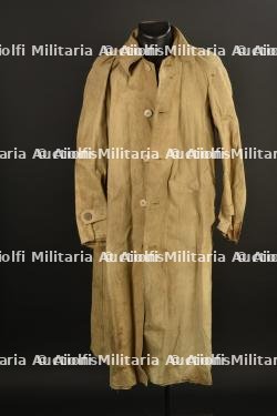 Imperméable britannique.
