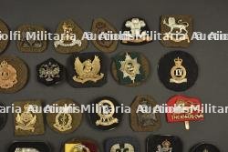 Cap badge Commonwealth. — miniature 2