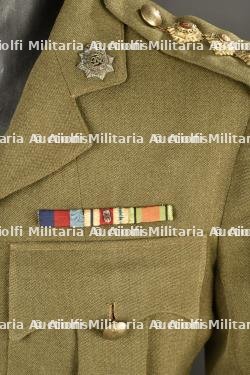 Uniforme d'officier britannique. — miniature 9