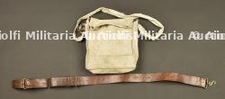 Ceinturon canadien Oliver Pattern et sacoche SBR pour masque anti-gaz. Canadian Oliver Pattern belt and SBR pouch for gas mask