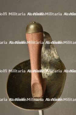 Sabre troupe de cavalerie anglais modèle 1908 avec sa poche à fer. British Pattern 1908 cavalry trooper’s sword with horseshoe pouch — miniature 4