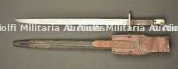 Baïonnette anglaise 1907 avec fourreau à impact et porte fourreau cuir. British Pattern 1907 bayonet with damaged scabbard and leather frog — miniature 4