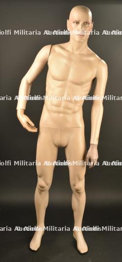 Mannequin Hinsgaul.