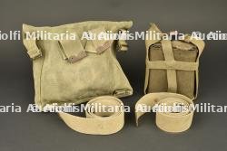 Equipement Web anglais bidon, musette et bretelles. British web equipment including canteen, haversack and braces — miniature 5