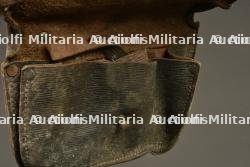 Porte manche d'outil anglais en cuir pattern 1914 et cartouchières. British Pattern 1914 leather helve carrier and ammunition pouches — photo 2