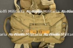 Harnais de parachute A-3 avec housse de parachute ventral. — miniature 14