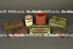 Lot de 6 boîtes anglaises et un quart. Lot of 6 British tins and one mug — photo 1