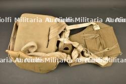 Parachute S1 avec son kit dorsal de survie. — miniature 16
