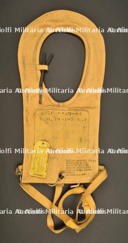 Mae Vest B-4.