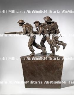 Tirage en bronze du monument réalisé en hommage aux combattants britanniques à Vers sur Mer par David Williams-Ellis.  — miniature 2
