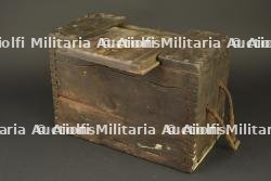 Caisse anglaise pour cartouchières d'allègement et bandolier toile. British crate for emergency ammunition pouches and cloth bandolier — photo 4