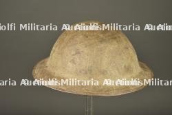 Casque anglais MkI nominatif. Named British MkI helmet — miniature 8