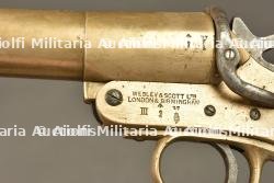 Lance fusée Webley et Scott dans son étui. Webley & Scott flare pistol in its holster — miniature 4