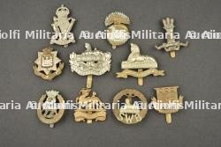 Lot de 10 insignes anglais d'infanterie. Lot of 10 British infantry badges — photo 1
