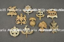 Lot de 10 insignes anglais d'infanterie. Lot of 10 British infantry badges