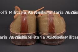 Chaussure tropicale canadienne.  Canadian tropical shoes. — miniature 5