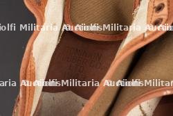 Chaussure tropicale canadienne.  Canadian tropical shoes. — miniature 7