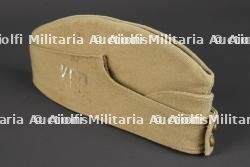Calot canadien. Canadian garrison cap.