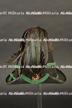 Chapeau de chasseur-eclaireur de la Garde civique. Civic Guard scout-rifleman’s hat.