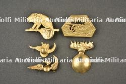 Insignes de specialite de canon antichar, de camouflage et de batteries d’infanterie, 1940. Anti-tank gun, camouflage and infantry battery specialist badges, 1940.