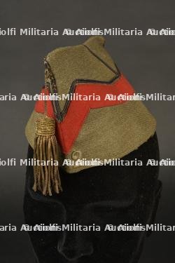 Bonnet de police d’officier du 2e de Ligne. Officer’s side cap of the 2nd Line Regiment.
