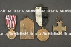 Medailles de villes belges de 1939 a 1945. 1939–1945 medals from Belgian cities.