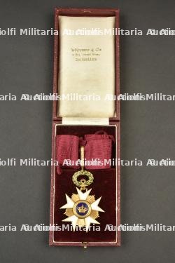 Croix de commandeur de l’ordre de la Couronne. Commander’s Cross of the Order of the Crown.