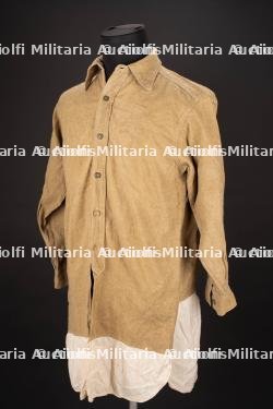 Chemise britannique. British shirt. — photo 1