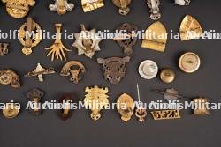 Cap badge britannique. British cap badge. — miniature 14