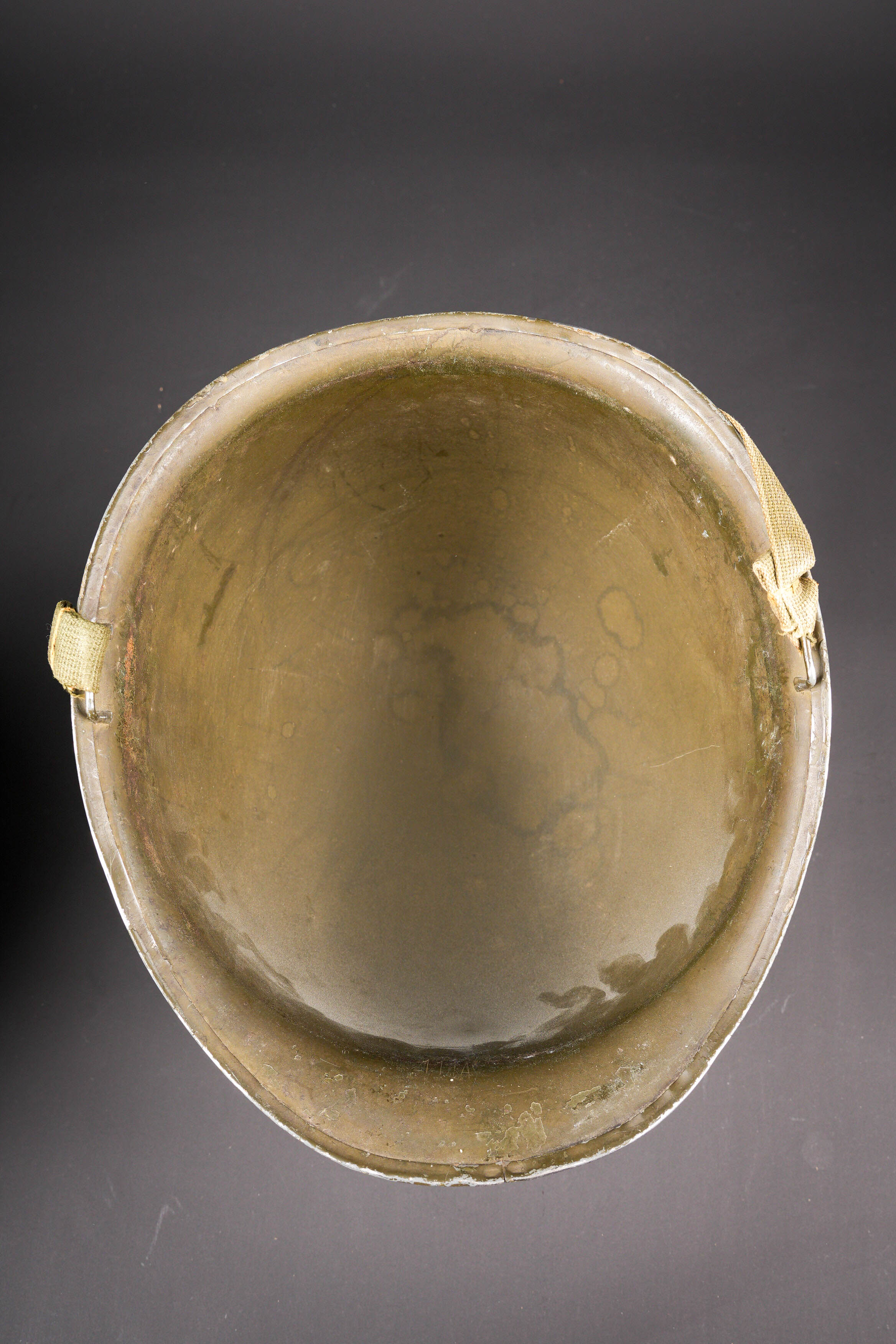 Casque de parachutiste US légion étrangère. U.S. paratrooper helmet used by the Foreign Legion. — photo 16