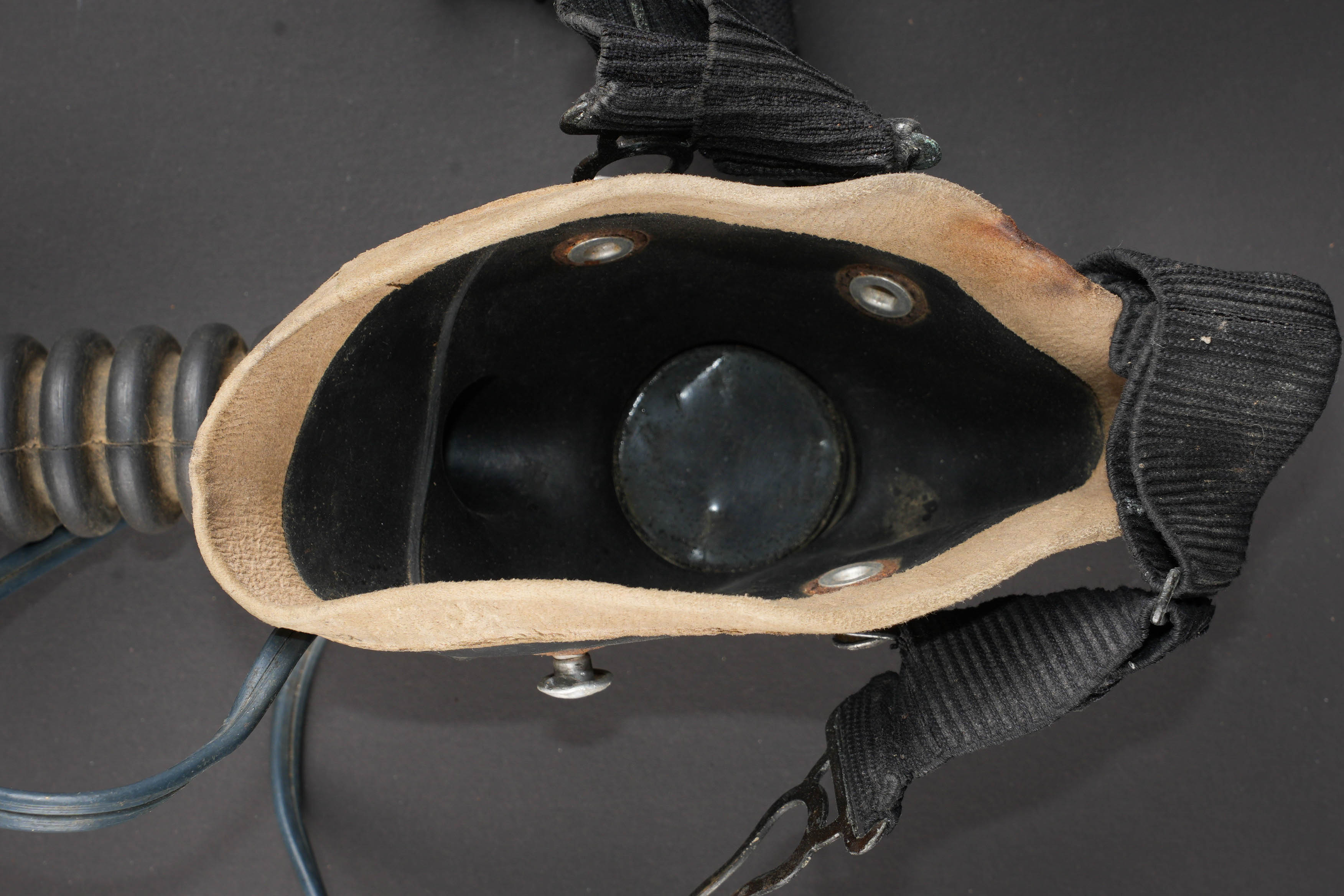 Rare  masque à oxygène Ulmer Type 12. Rare Ulmer Type 12 oxygen mask. — photo 10