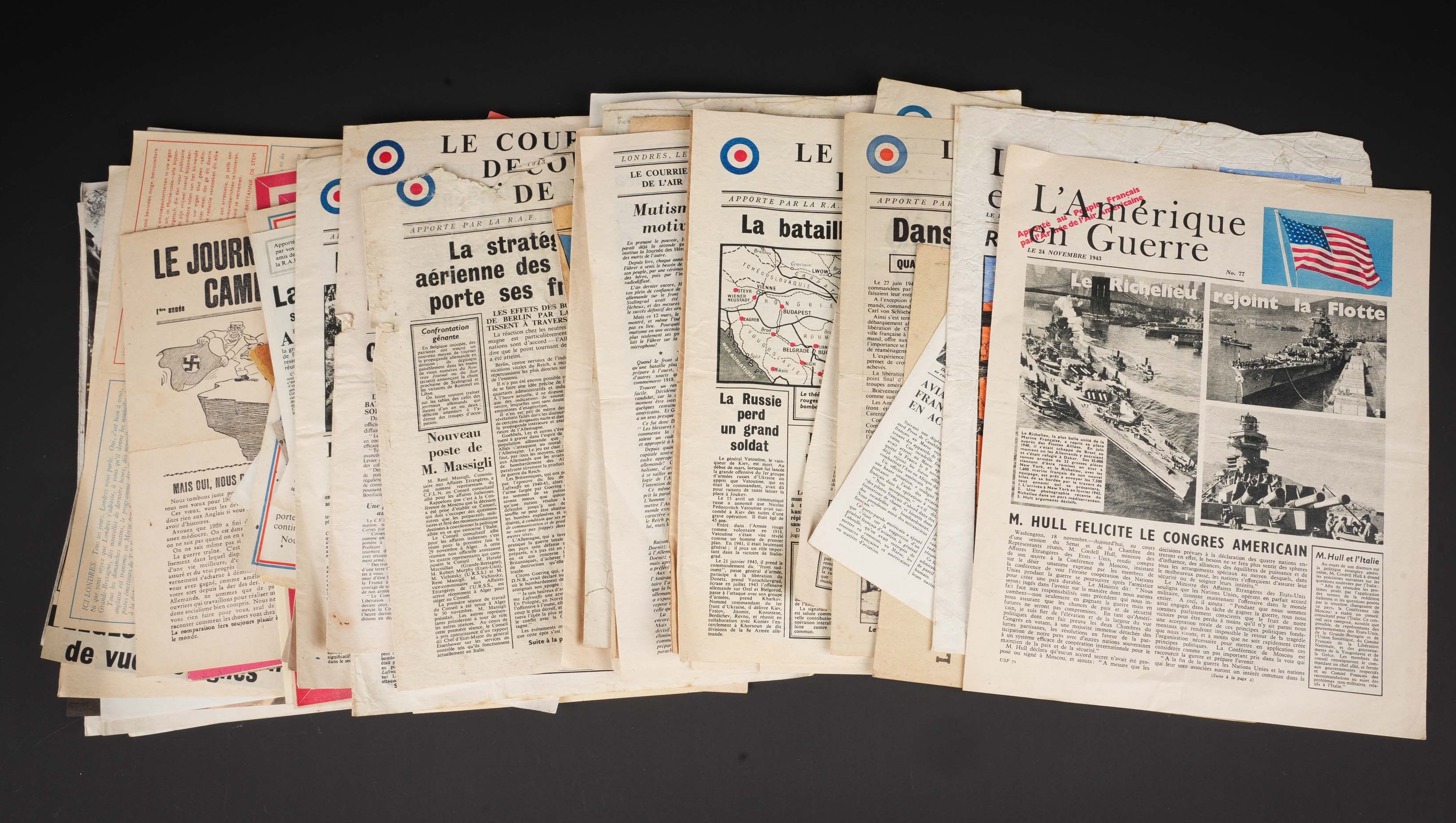 Tracts et courriers de l'air. Leaflets and air correspondence. — photo 1
