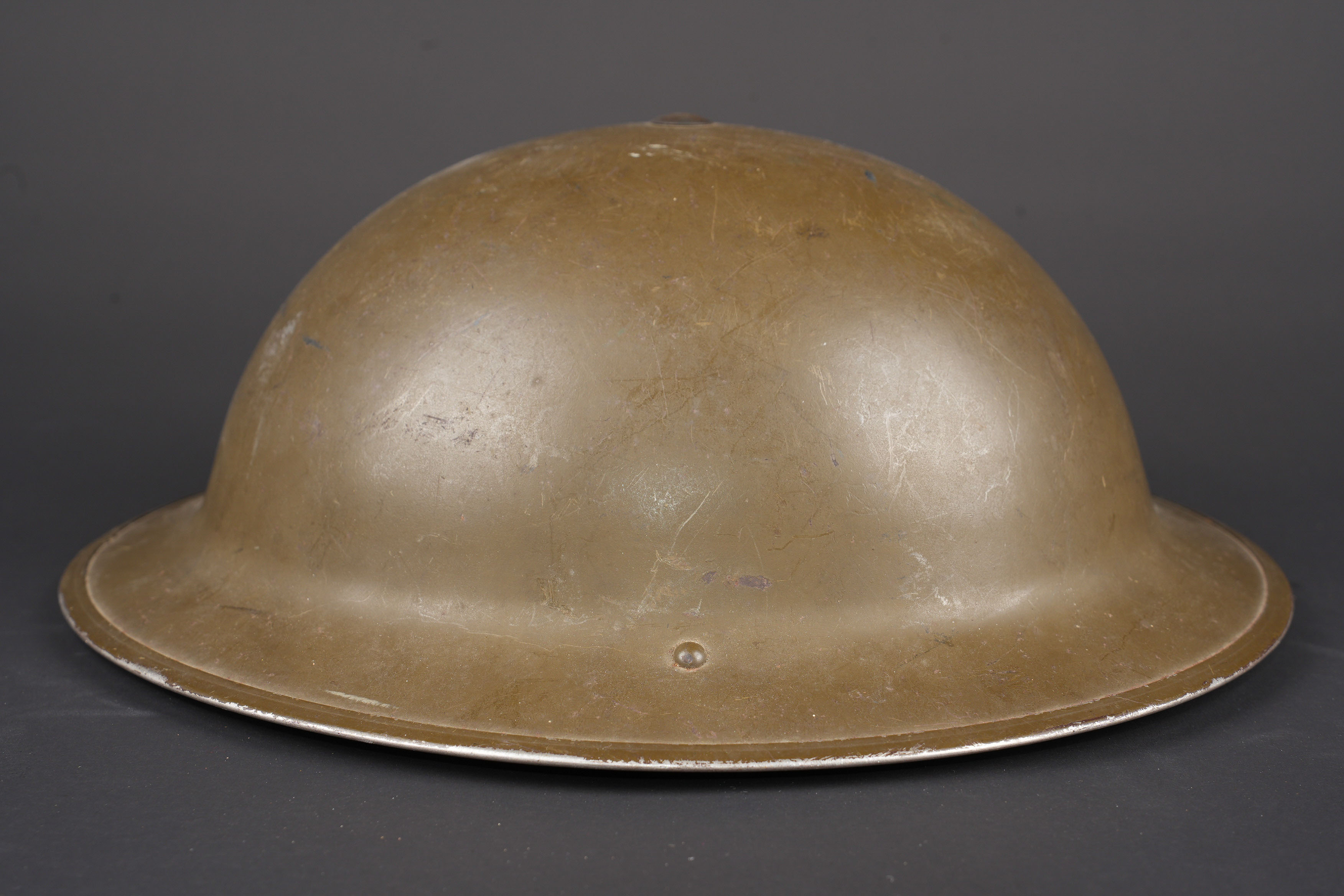 Casque canadien. Canadian helmet. — photo 5